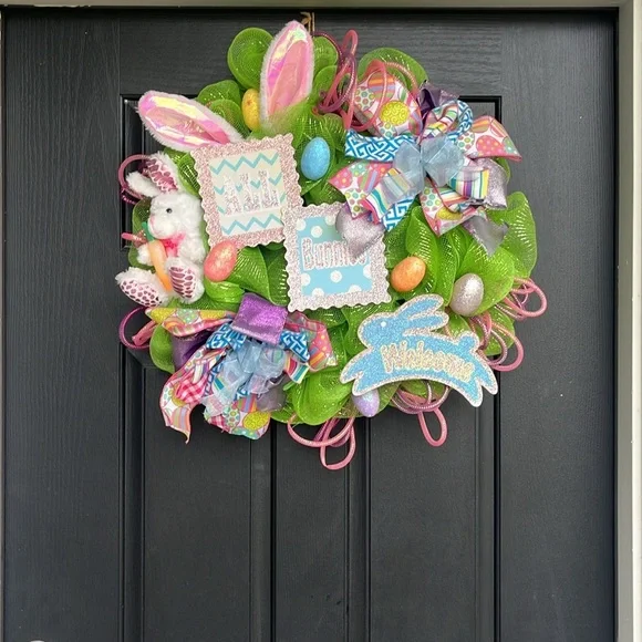 All Bunnies Welcome Door Wreath - Picture 2 of 13